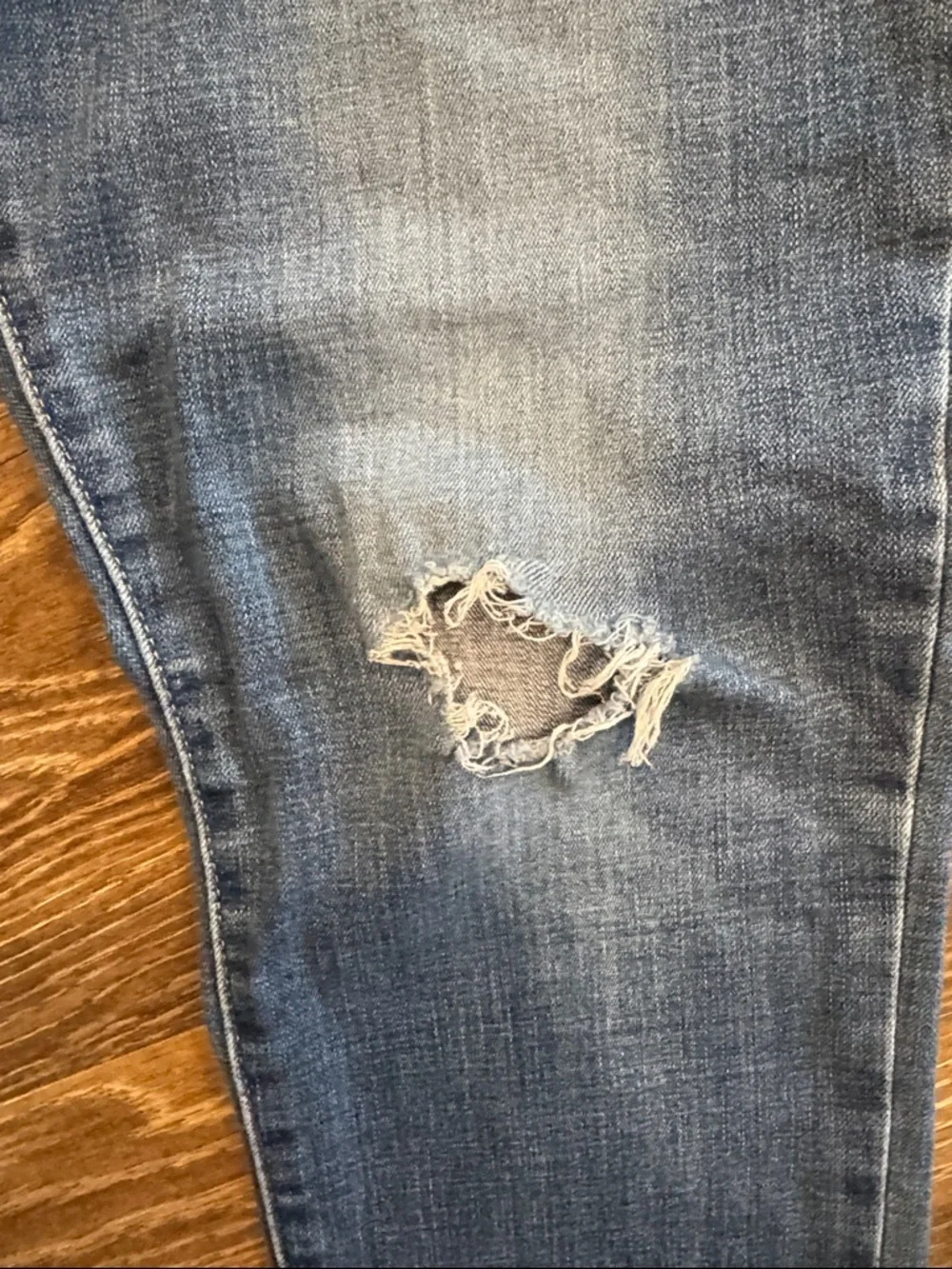 Levi's 311 Blue Distressed Skinny Jeans - Picture 5 of 9